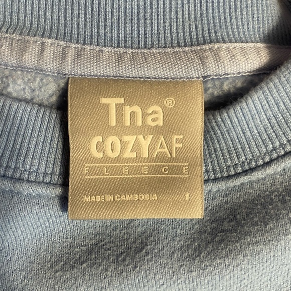Aritzia / TNA - Long Sleeve Crew Neck - Picture 3 of 3